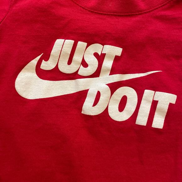 Nike tee - Picture 2 of 3